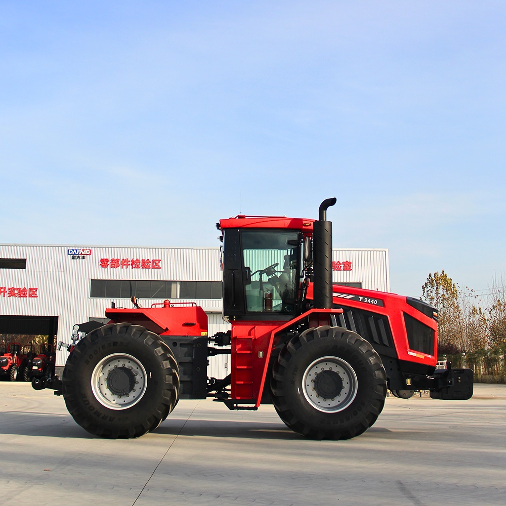Agricultural machinery durable high-horsepower 440HP agricultural tractor (24).jpg