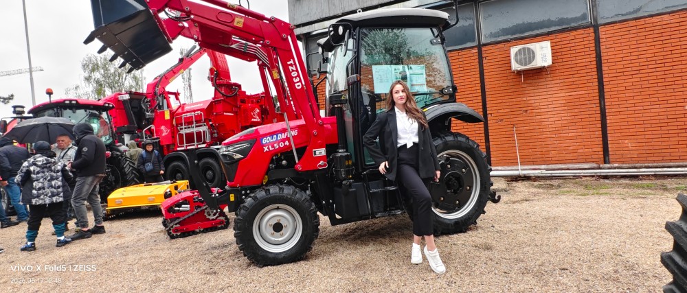 Tracteurs intelligents Golddafeng au Salon international de l'agriculture de Novi Sad