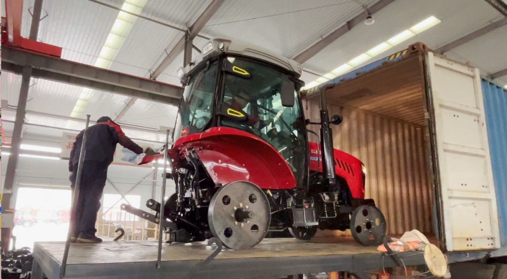 Livraison des tracteurs à roues Golddafeng TB904 et TB1004