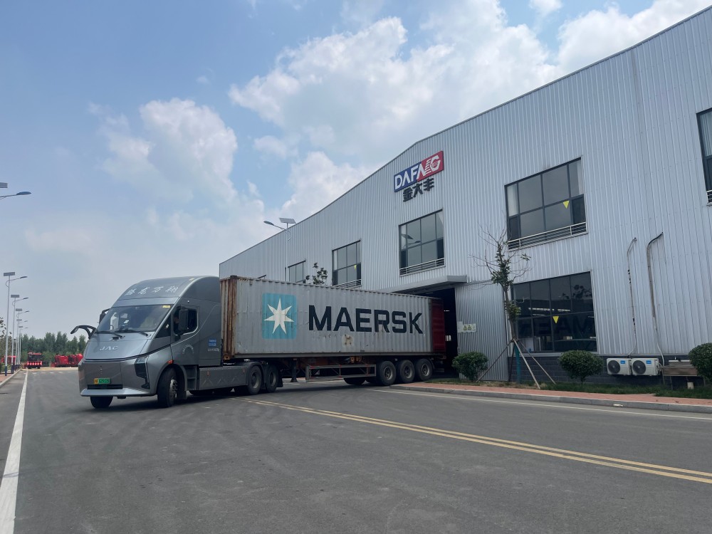 6 Golddafeng Tractors Shipped to Europe