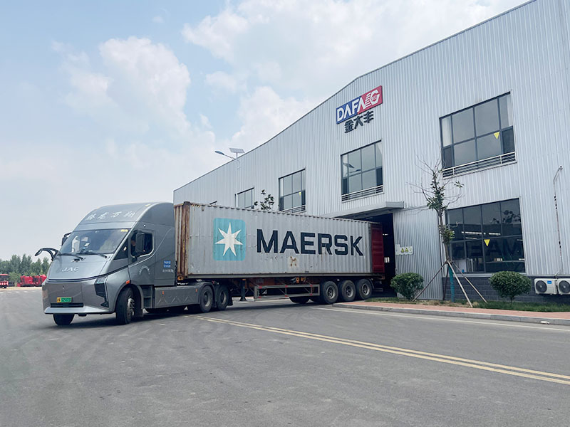 6 Golddafeng Tractors Shipped to Europe | Premium Chinese Agricultural Machinery Gains European H...