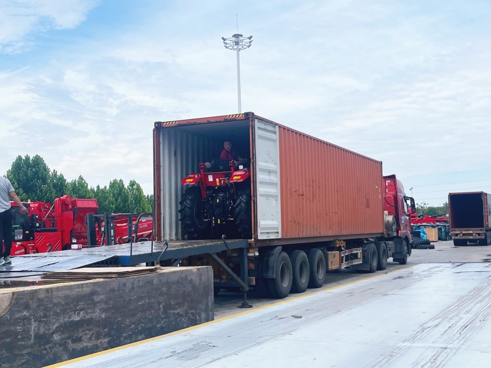 Golddafeng tractors departed for Africa
