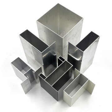 Maßgefertigte Aluminiumprofile für die Gartenpergola im Außenbereich