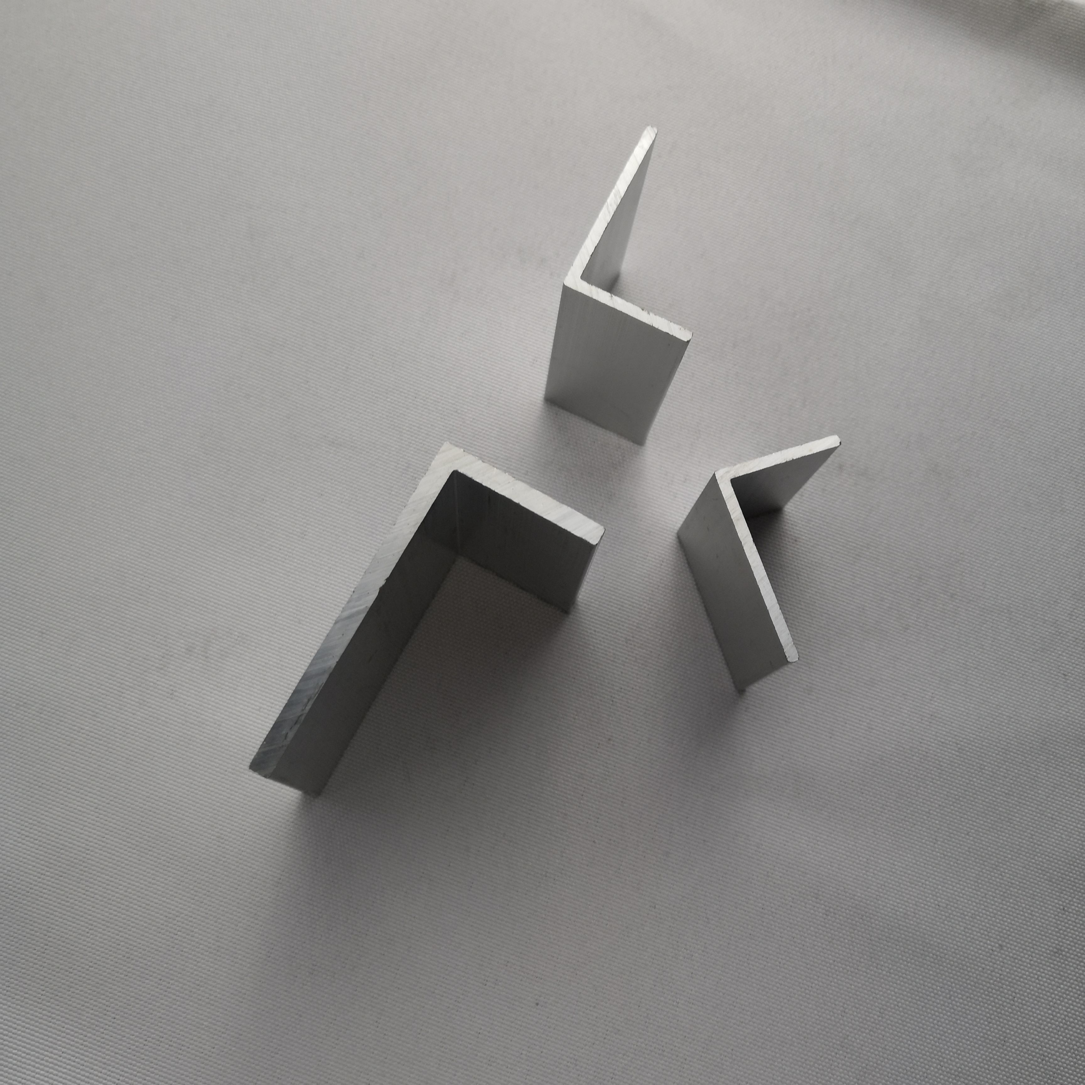 6063 L Shape Aluminum Angle Bar Extrusion