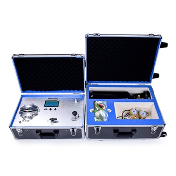 Plant water potential meter