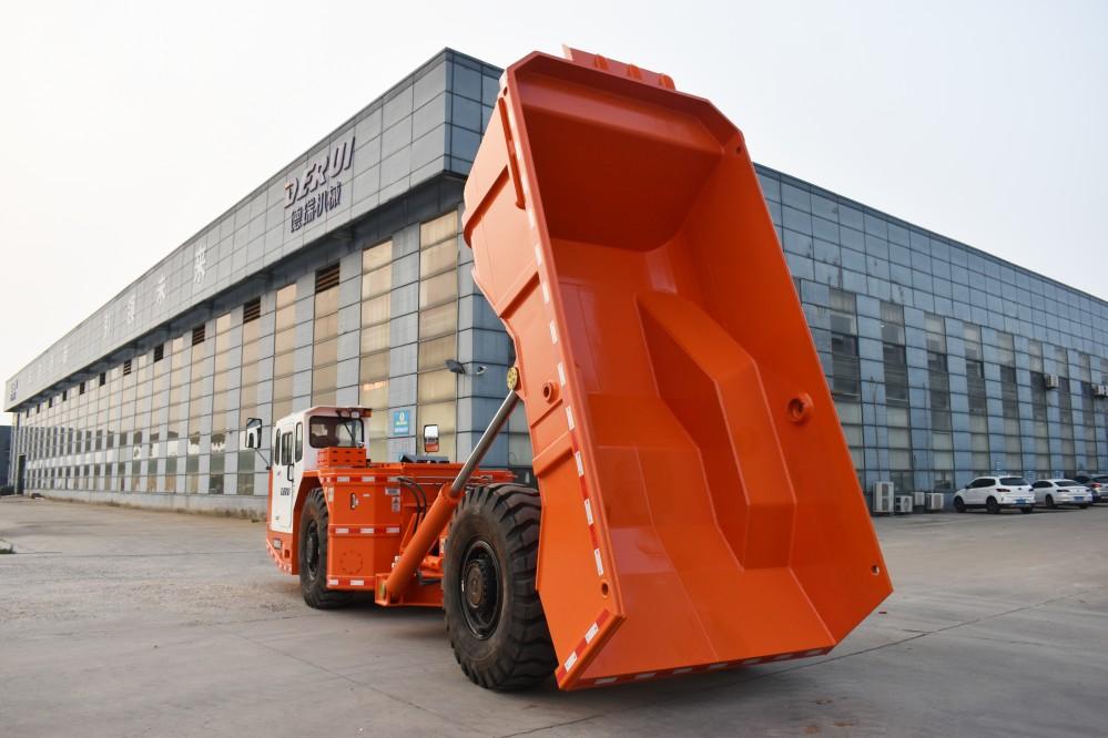 DRUK-20A Underground Dump Truck (18).JPG