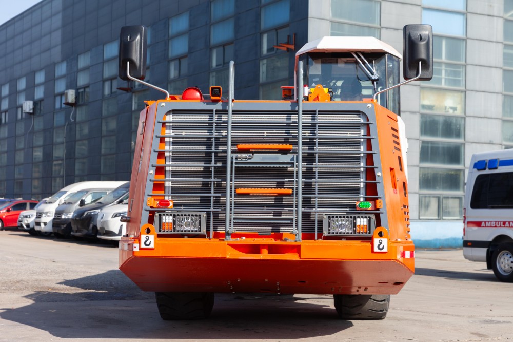 DRUK-20B Underground Dump Truck (7).jpg