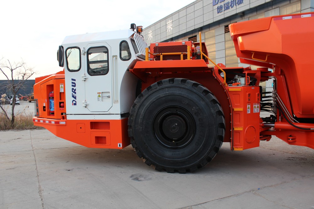 DRUK-45 Underground Dump Truck (3).JPG