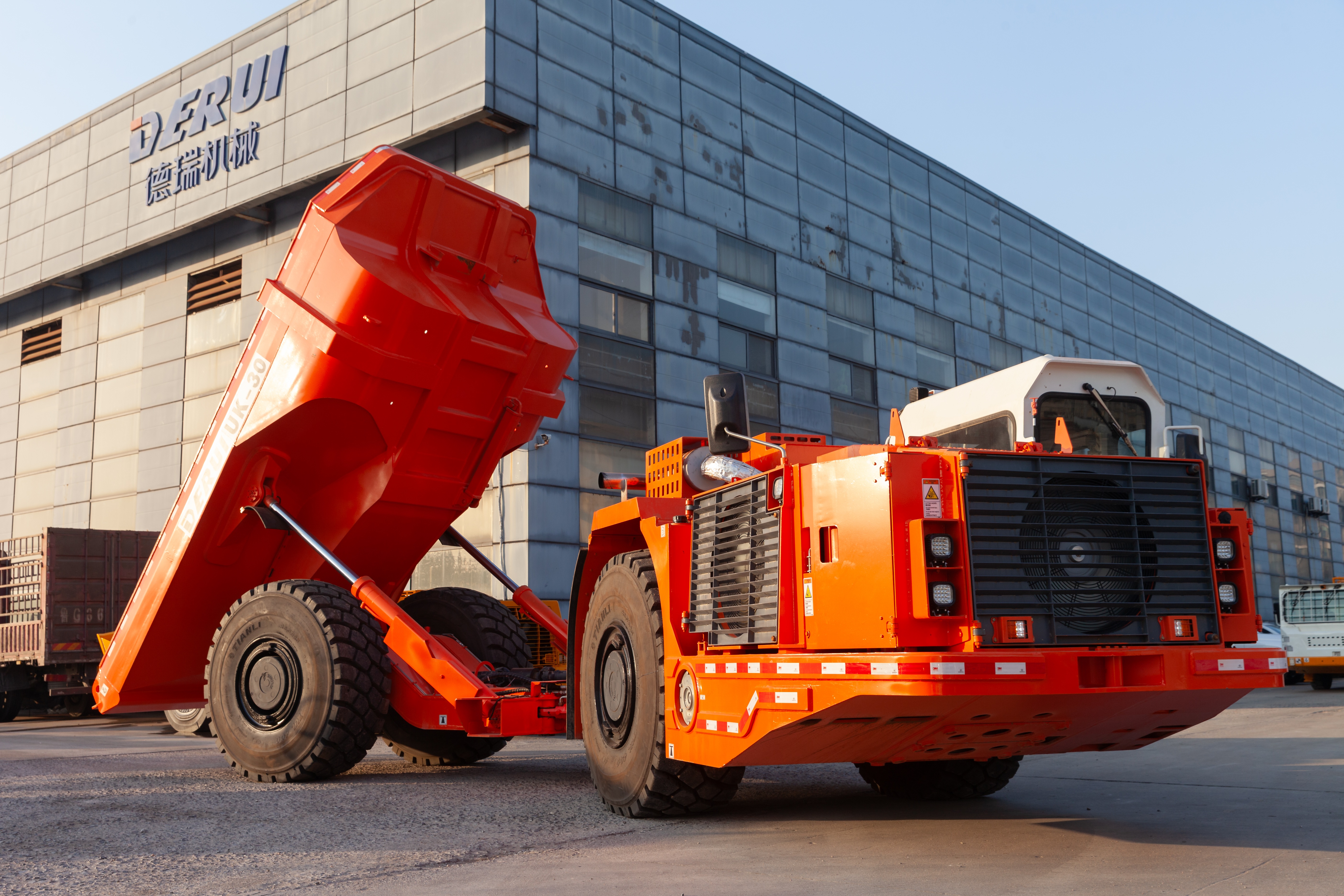 DRUK-45 Underground Dump Truck (6)