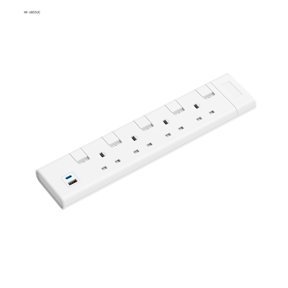 Удлинительная розетка на 5 розеток, 3 USB-порта, британского стандарта, с защитой от перенапряжения.