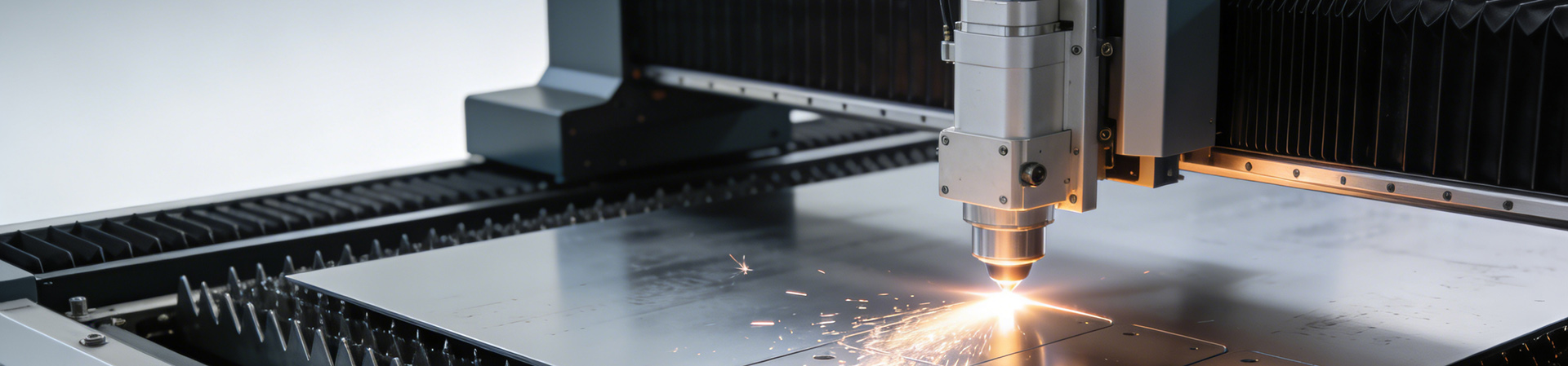 CNC-Fräsmaschine der AD-Serie mit Doppelspindeln – Effizientes Schneiden, Nuten und Bohren direkt vom chinesischen Hersteller