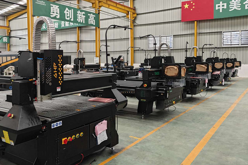 Machine assembling workshop 1