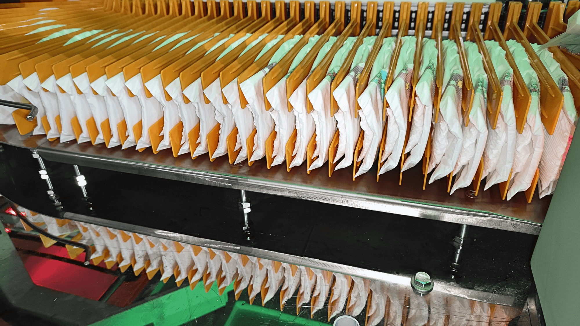 CAM 200H High Speed Automatic Adult Diaper Packing Machine