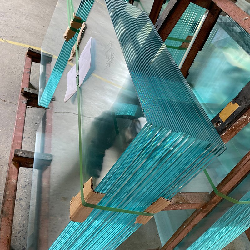 Heat-Strengthened (Semi-Tempered) Glass: Core Characteristics and Practical Applications