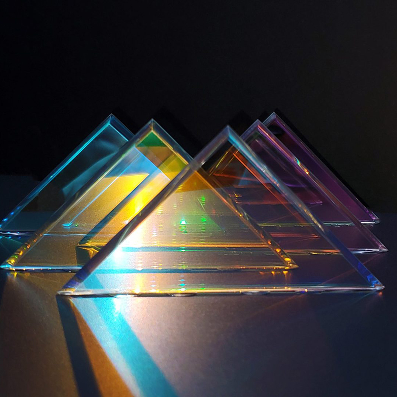 An Innovative Decorative Glass with Unique Color-Changing Charm