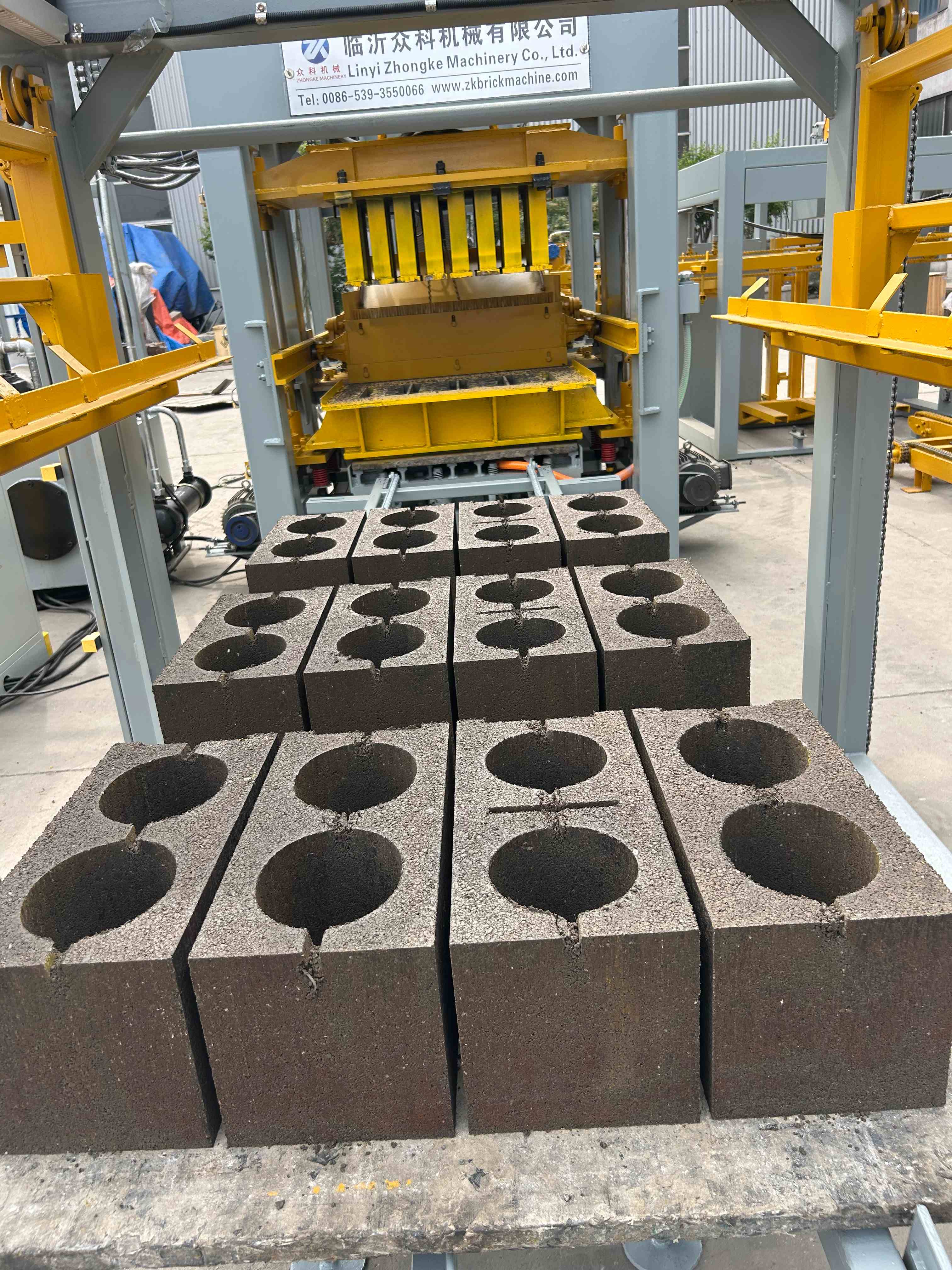 Top China Wholesale Cement Brick Machine Trends and Innovations?