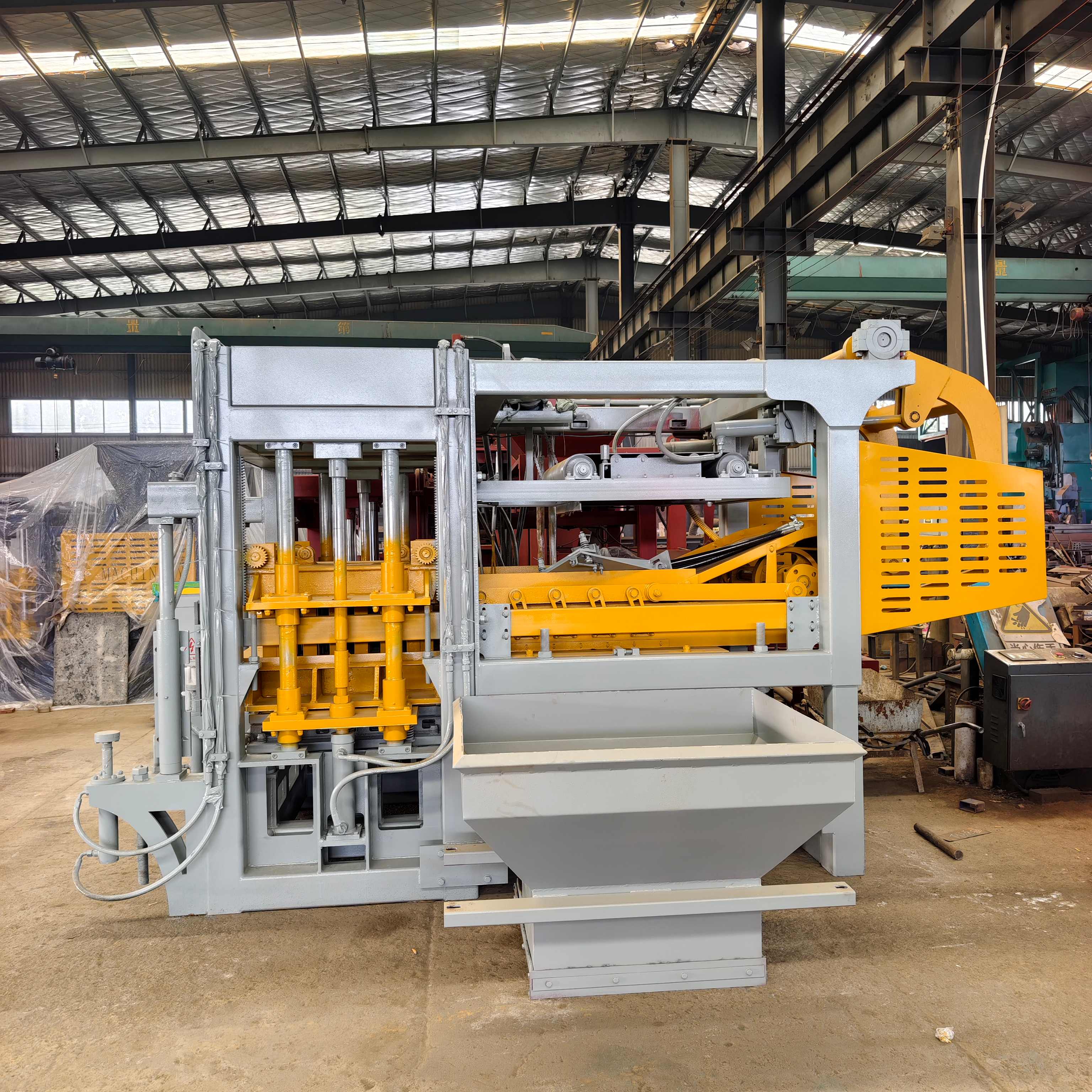 Zhongke Machinery 8-15 Hydraulic Brick Machine: Packed and Ready for Shipment