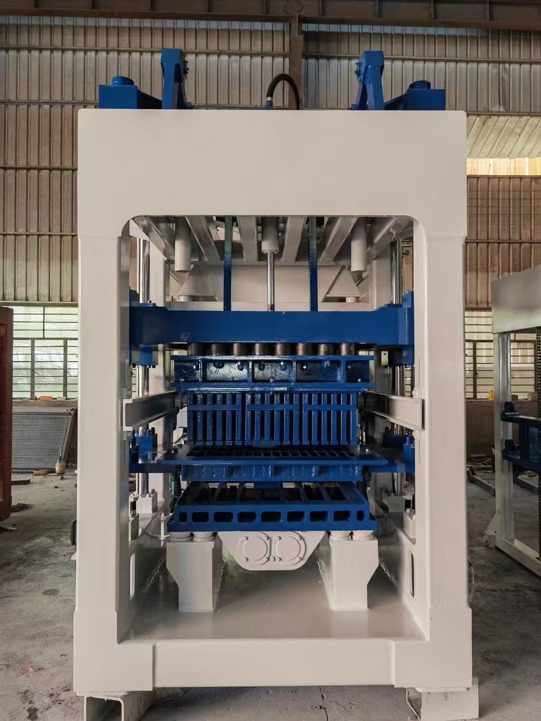 Zhongke Machinery QT10-15 Hydraulic Brick Making Machine