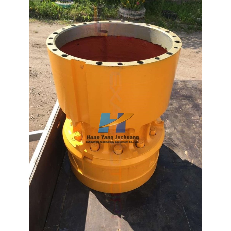 Rear wheel hub 540-3104013-01 Belaz 7540 Belaz 7547 Belaz 75473