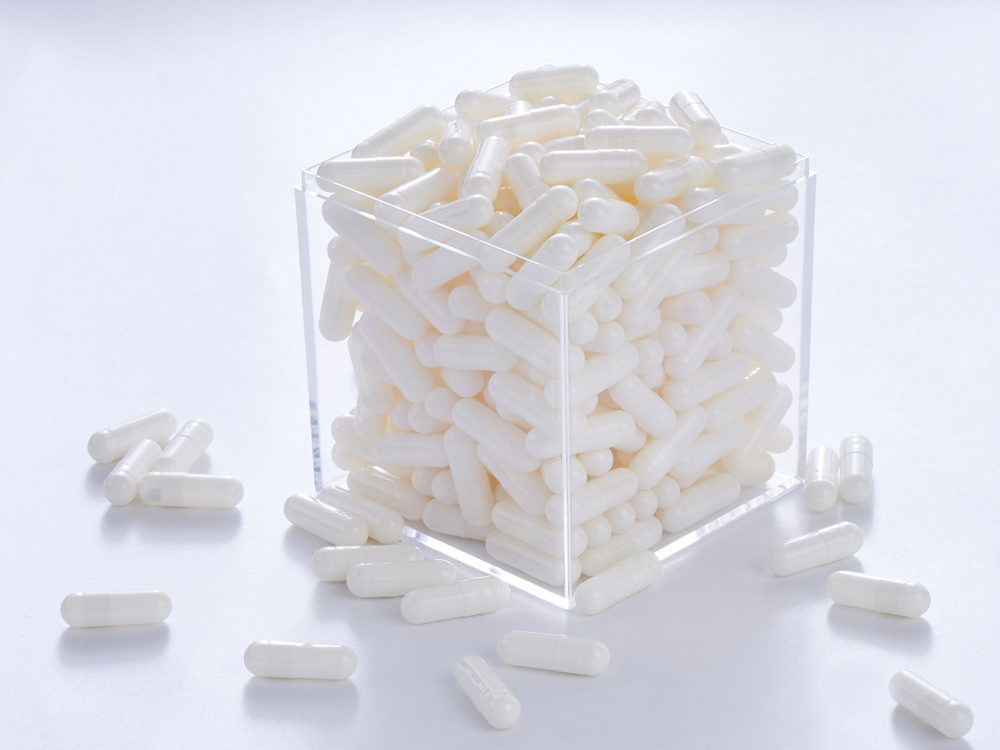 EU-Compliant TiO2-Free Capsules for Vitamin Supplements