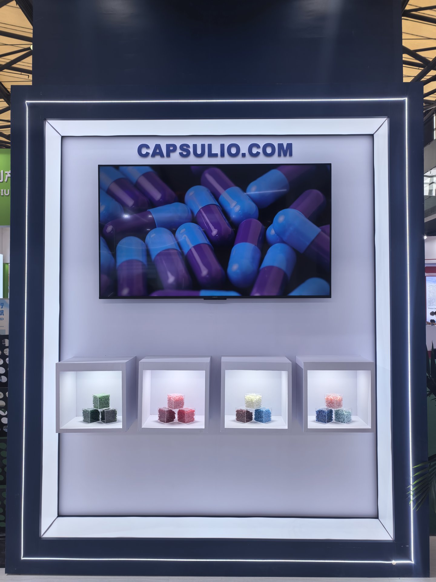 capsulio-com-brand-showcase-empty-capsules-product-display.jpg