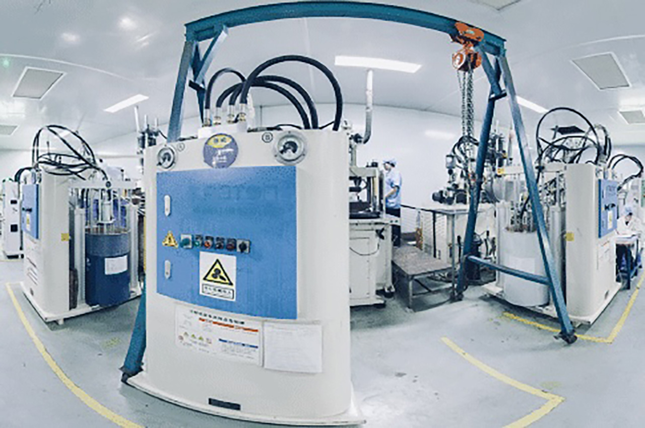 Top 5 Advantages of Working with a Certified Silicone Baby Nipple Manufacturer in China