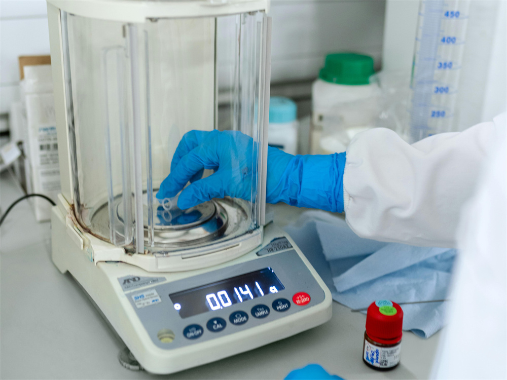 Disposable Nitrile Glove For Medical Examination (4)