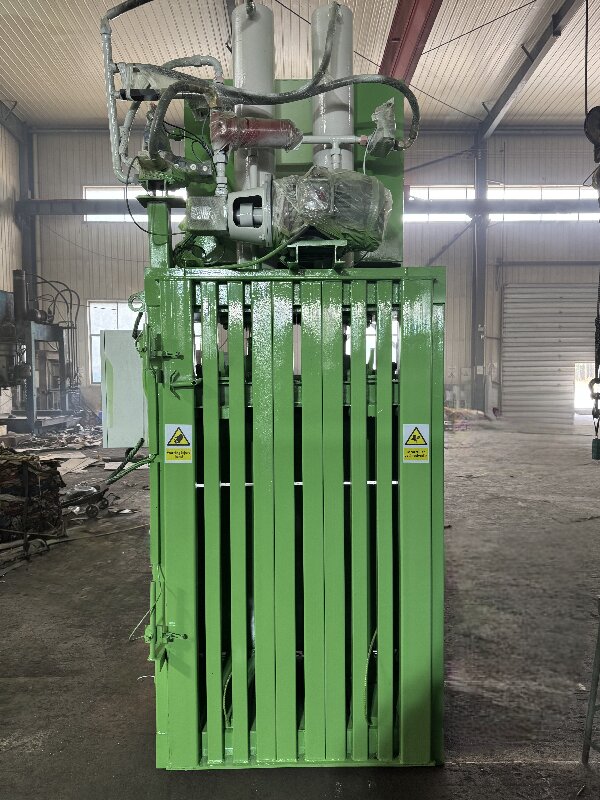 Cardboard Box Baler Machine (11)
