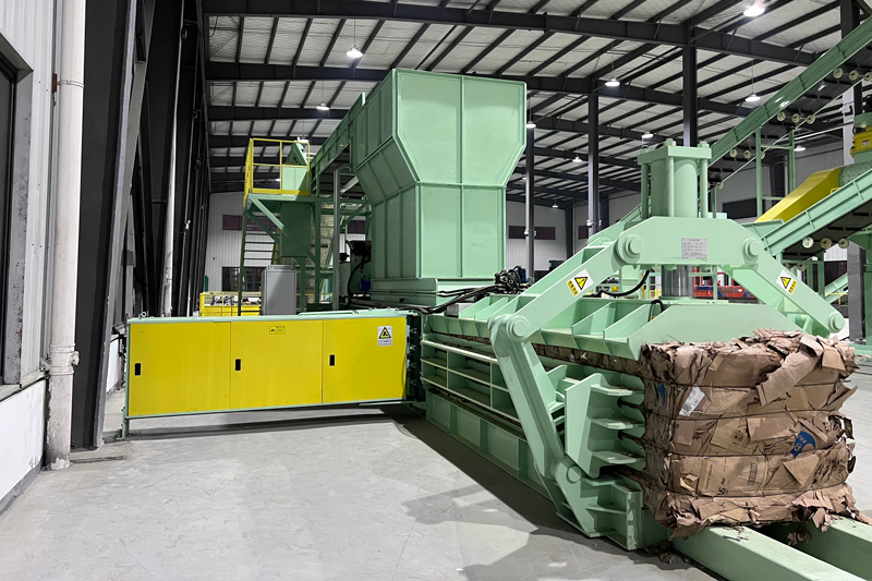 Hydraulic-baler-(5)