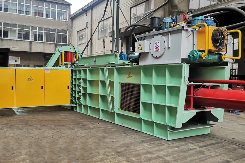 Hydraulic-baler-(9)