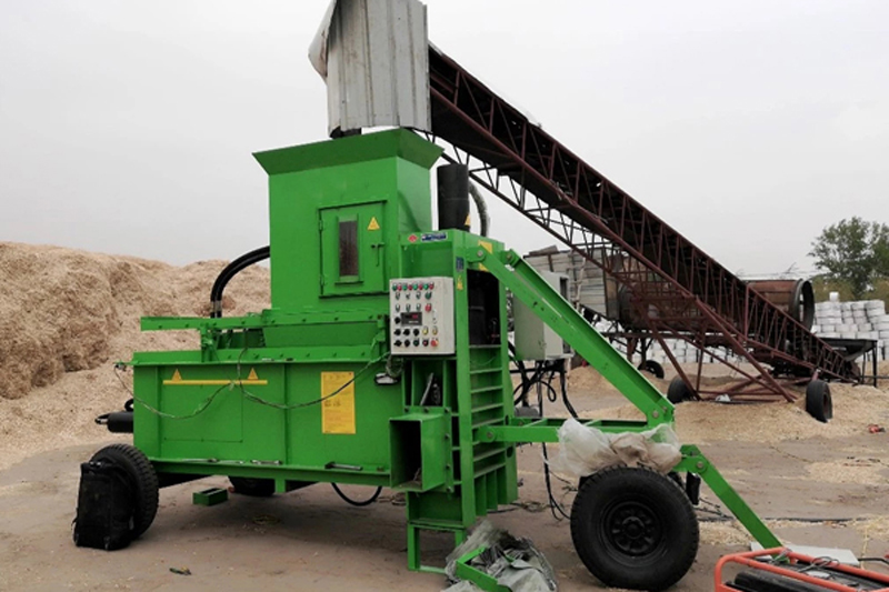 Small Straw Balers Are Popular Among Farmers