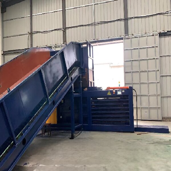 semi baler (8).jpg