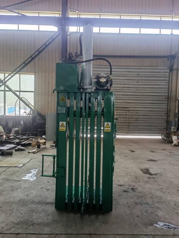 Vertical Balers (65)