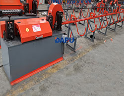 машина для випрямлення та різання дроту