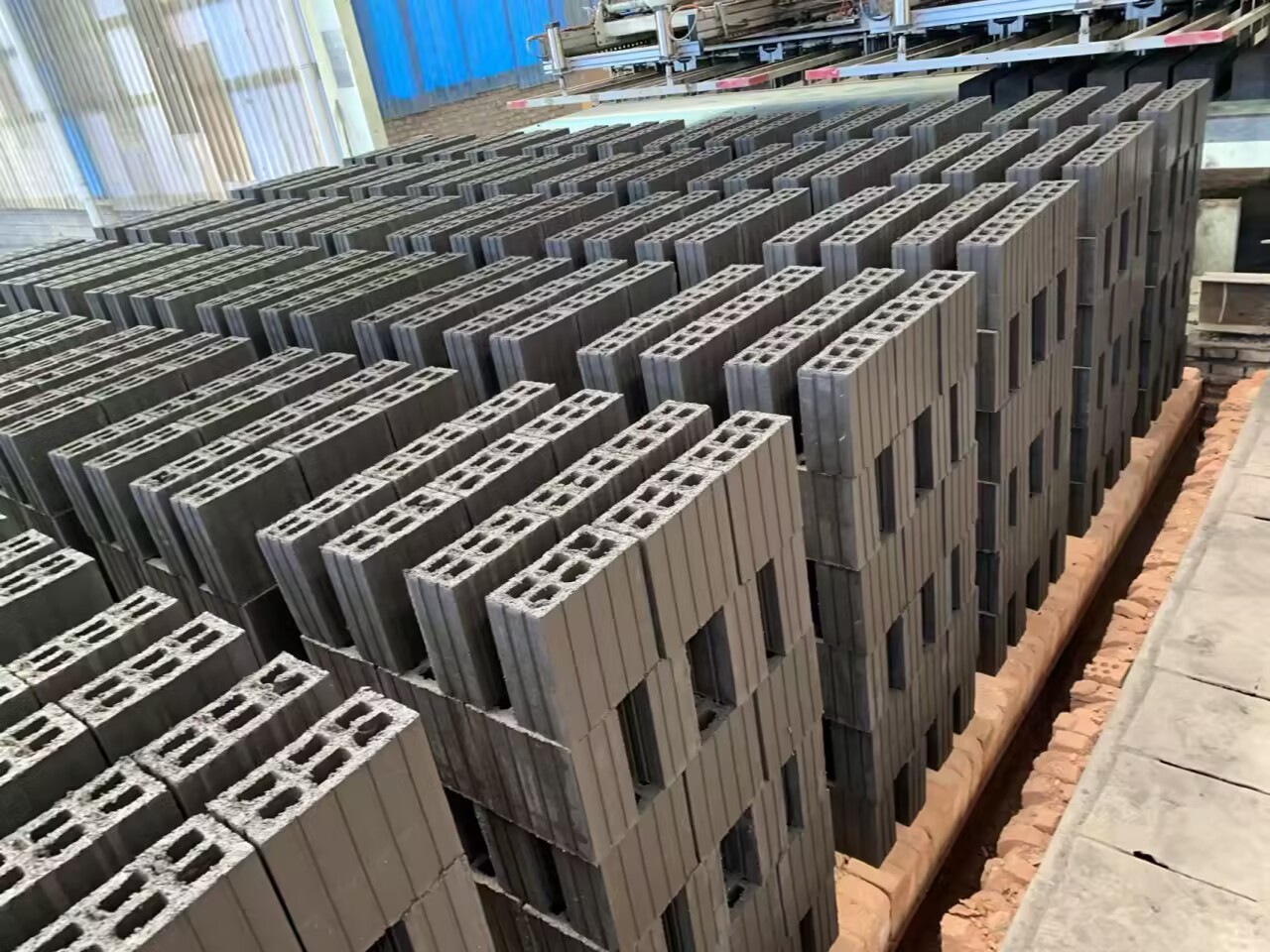 JKY全球通用型红砖成型机——在炎热、潮湿和干燥地区稳定运行