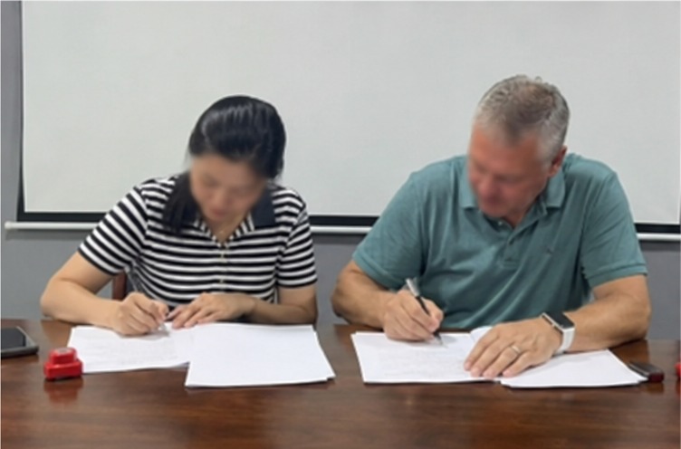 Overseas Client Visit: Factory Review, Product Discussion, and Contract Signing