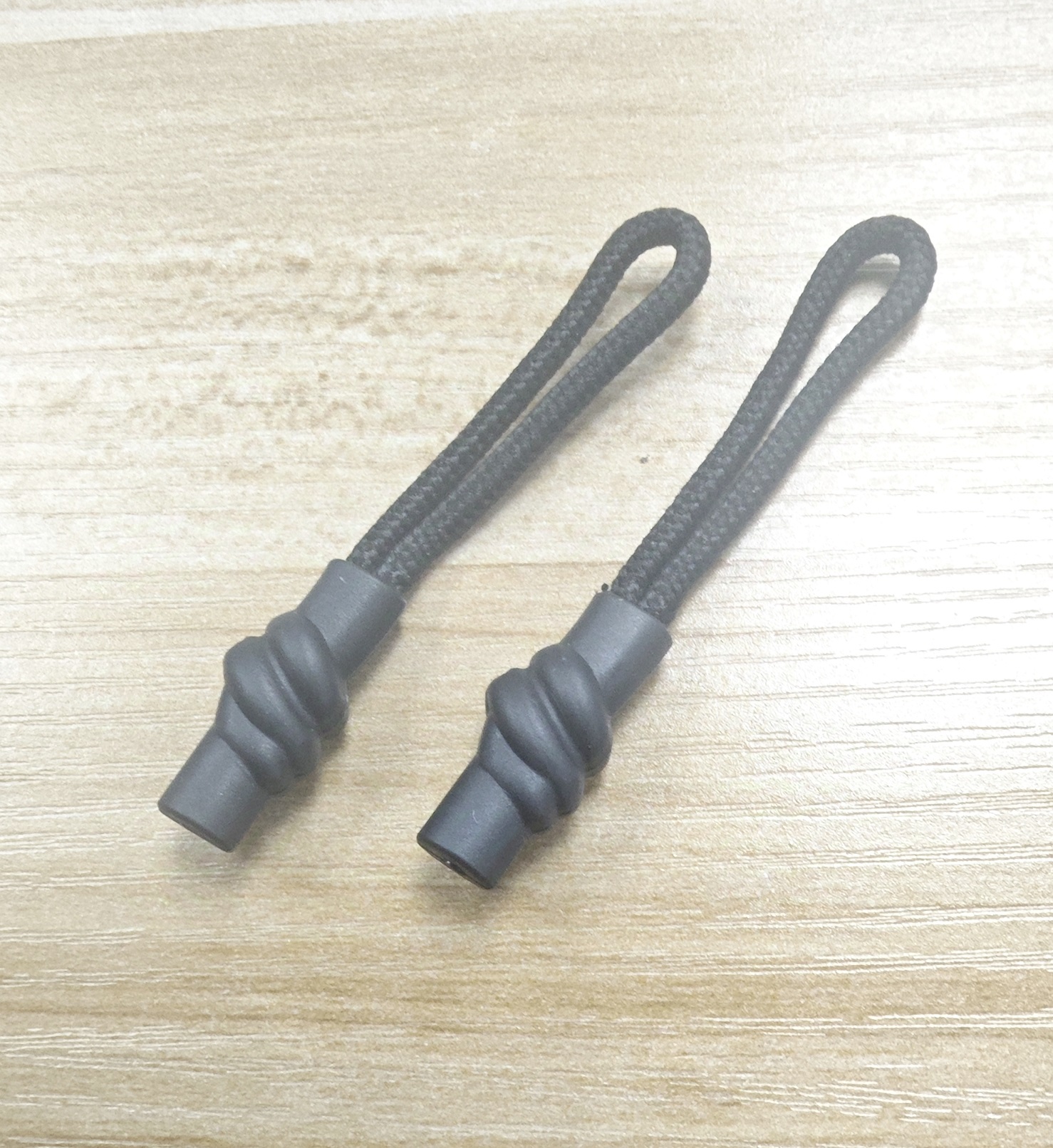 Black Plastic Cord Puller