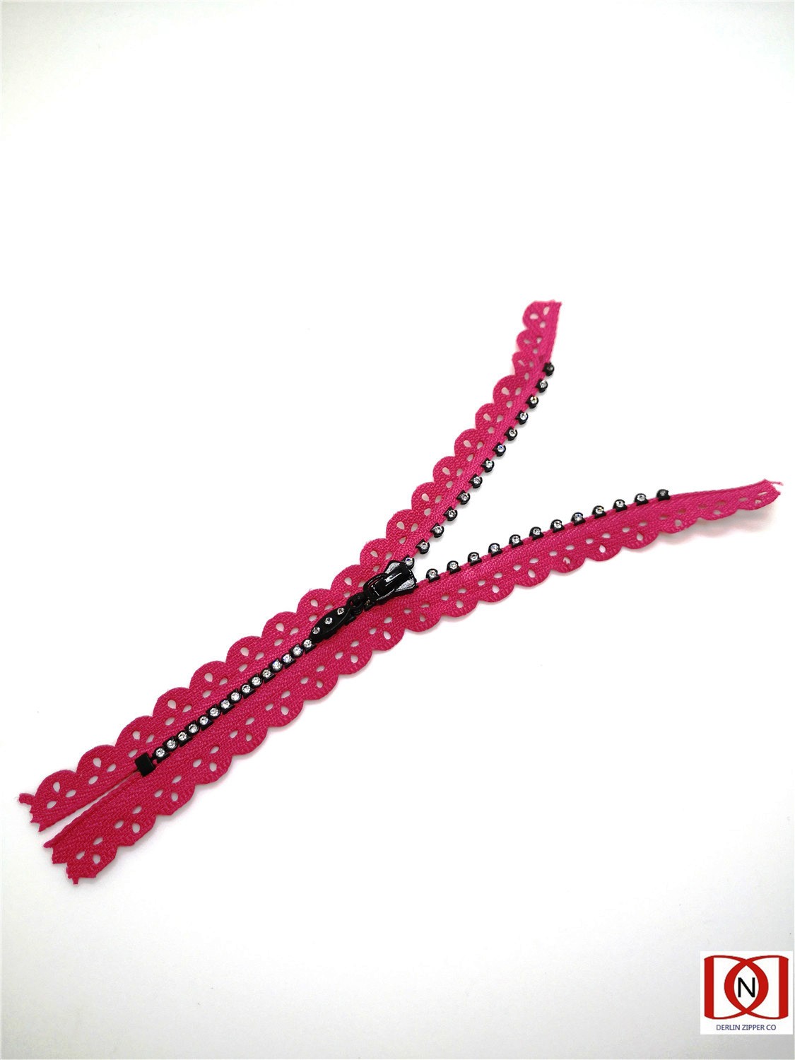 No.5 Rhinestone Zipper With Laser Cut Tape Closed End-product