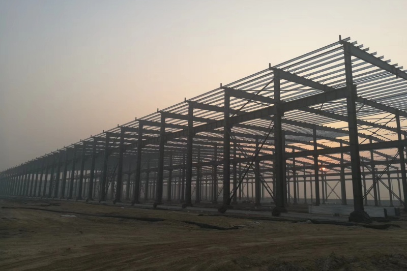 Projet de construction de la base de stockage de charbon de Hunan Huazhong Yuju
