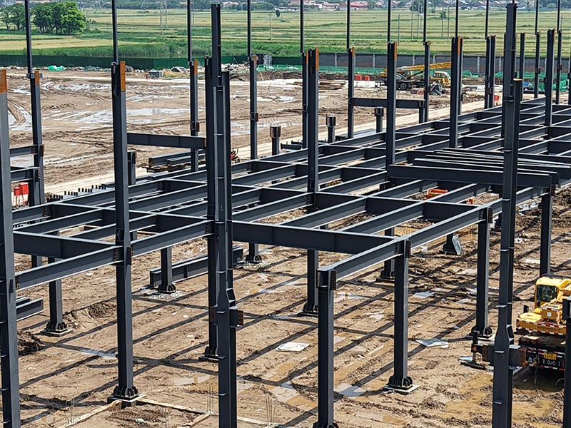 Les structures en acier préfabriquées résilientes offrent des solutions fiables pour la reconstruction post-catastrophe dans les régions montagneuses de haute altitude.