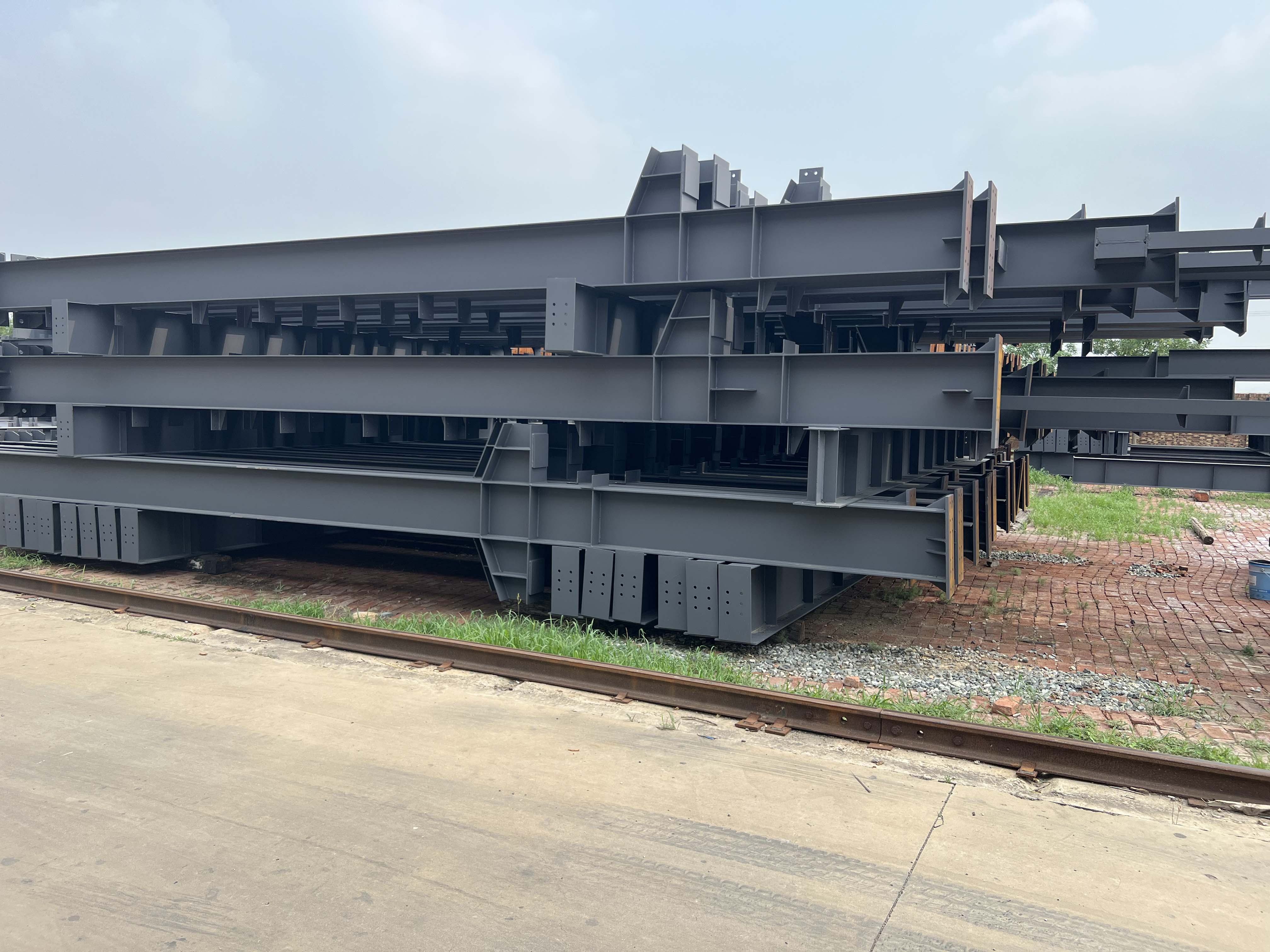 Steel Structure Solutions assure une reconstruction post-séisme sûre et rapide en Colombie