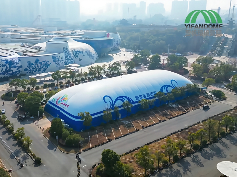 Blue-and-White Porcelain Air Dome Exterior