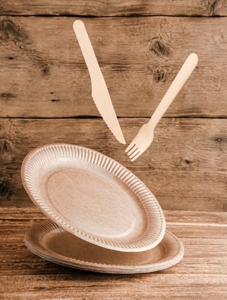 Couteaux et fourchettes en pâte moulée biodégradable à bas prix.jpg