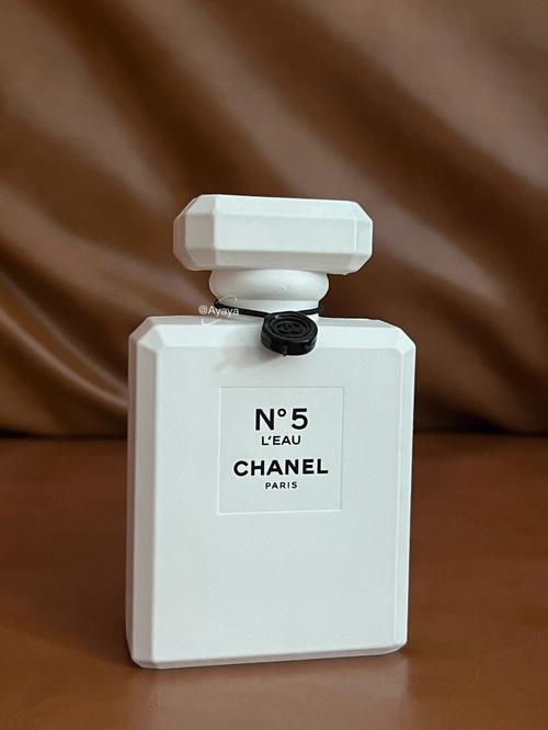 Chanel.jpg
