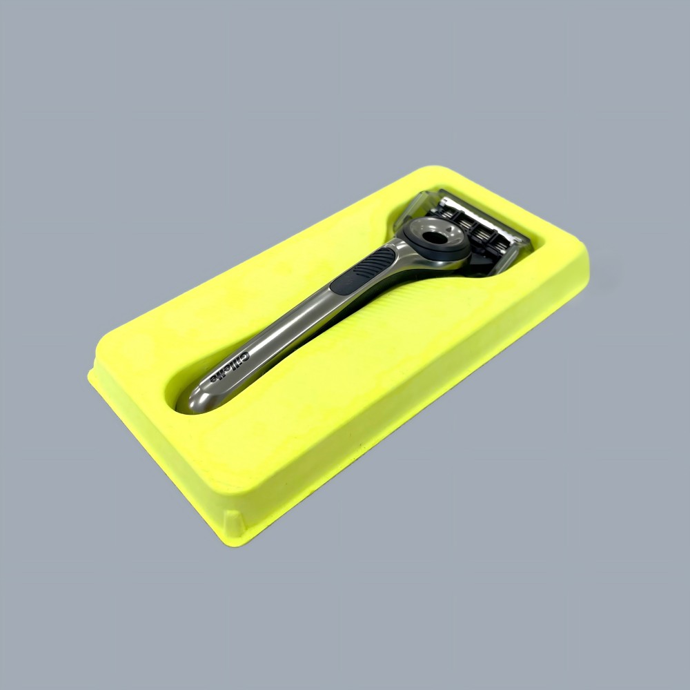 Sustainable Packaging for Double Edge & Cartridge Razors.jpg