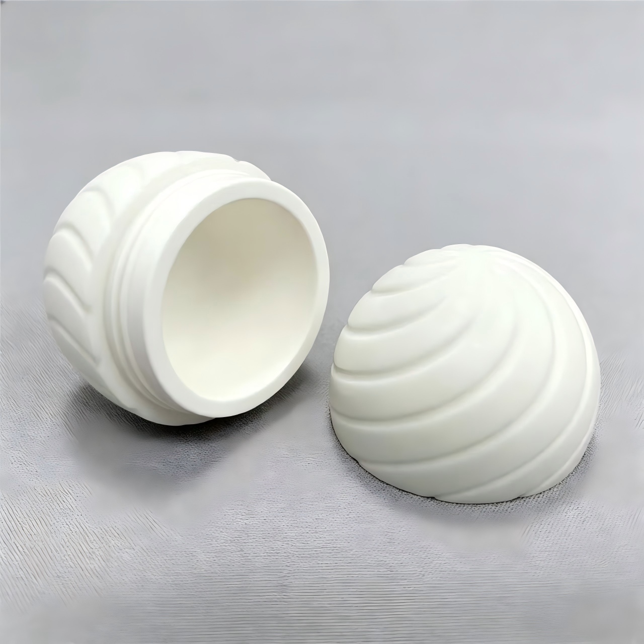 Contenant cosmétique moulé en pâte écologique.jpg
