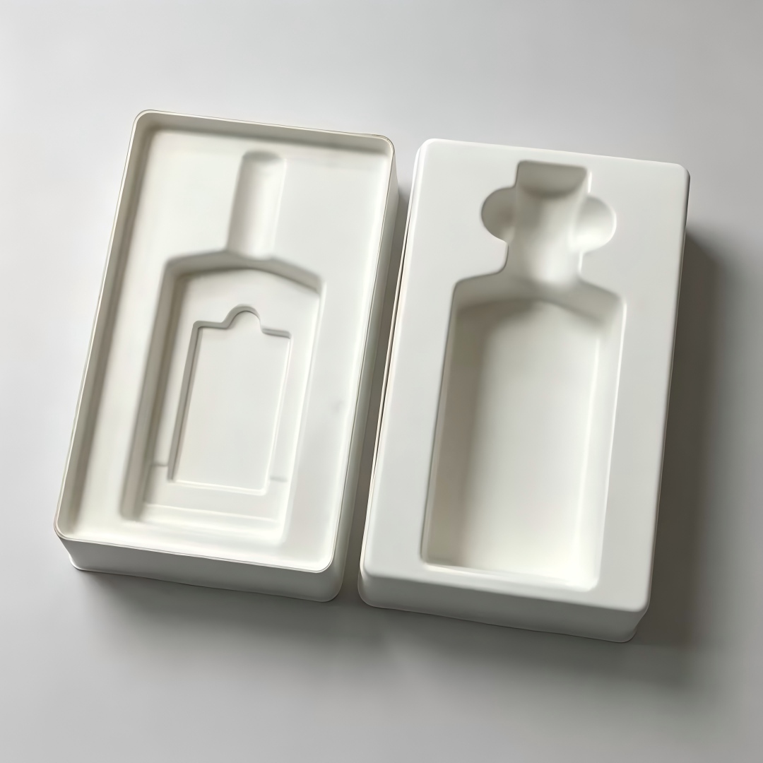 compostable containers with lids.jpg