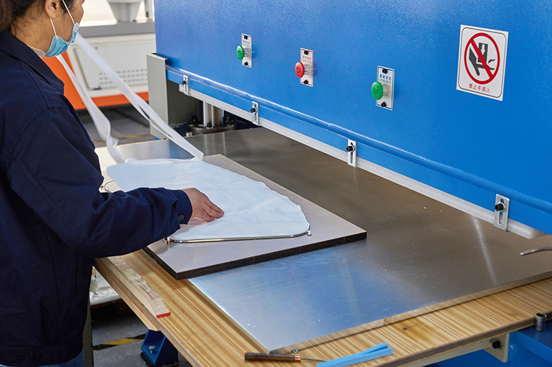 Precision Die-Cutting Process in DVT Sleeve Manufacturing: Ensuring Quality from the Start