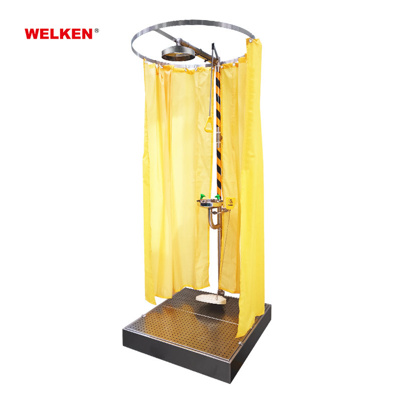 Marst Safety Equipment présente la cabine de douche et lave-yeux BD-550E01, un produit phare.