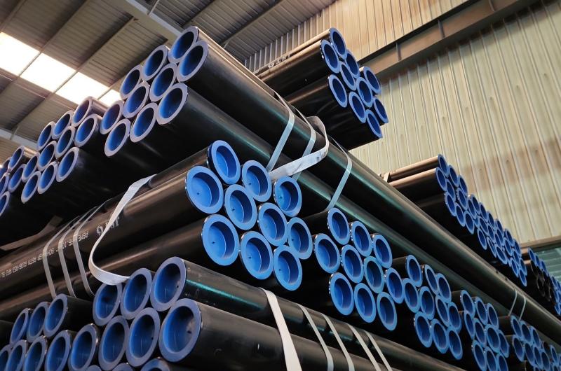 What is the difference between Carbon Steel Pipe and Seamless Pipe?